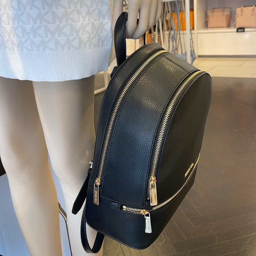 MICHAEL KORS Rhea Medium Zip Pebbled Leather Backpack
BLACK 
NWT - Picture 15 of 16